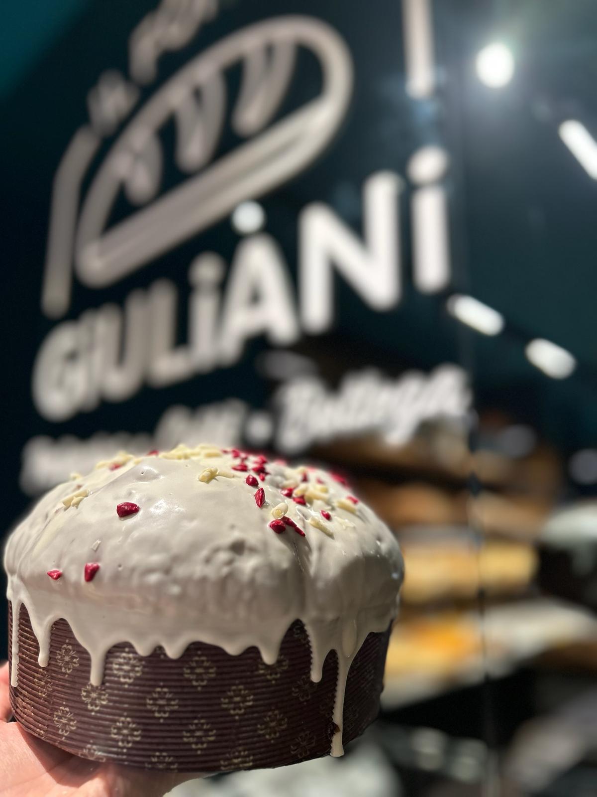 Panettone Frutti di bosco e Cioccolato bianco